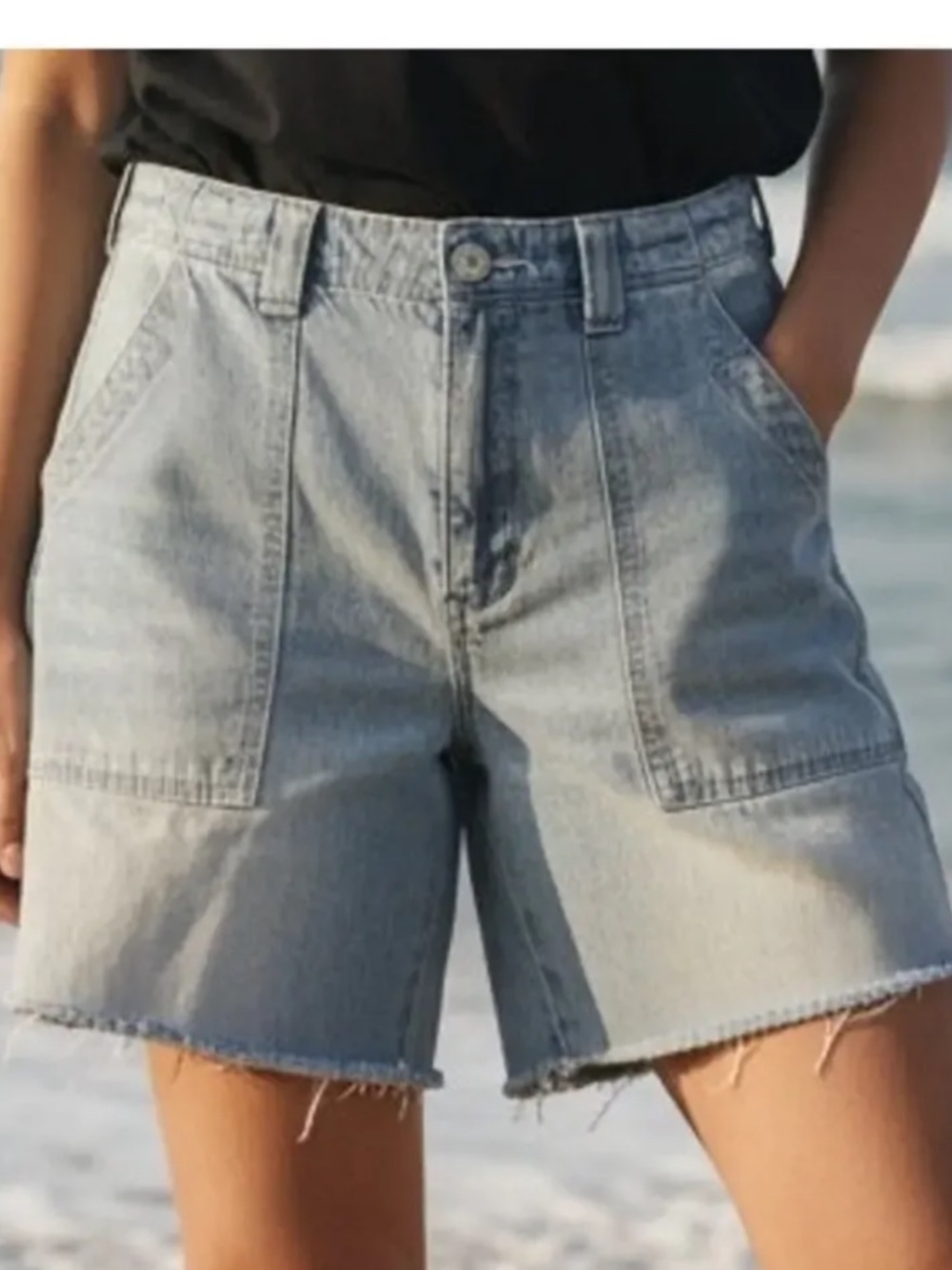 PILCRO Super High Rise Denim Bermuda Shorts Raw Hem Patch Pockets Jorts Size 28
